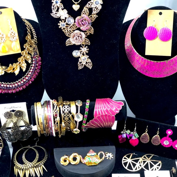 Beautiful Vintage To Now Jewelry Lot - Picture 4 of 11